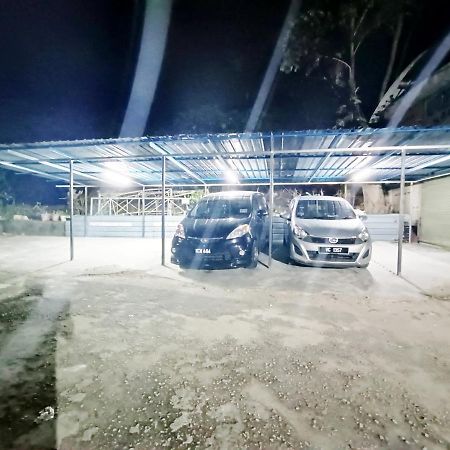 באטו פרינג'י Mn Ferringhi Inn מראה חיצוני תמונה