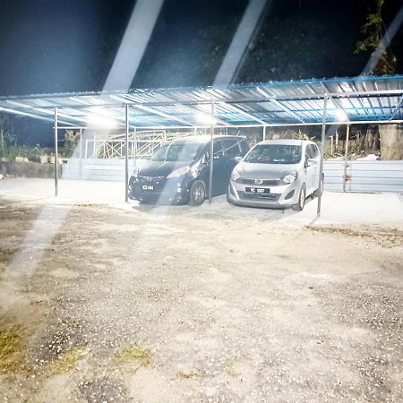באטו פרינג'י Mn Ferringhi Inn מראה חיצוני תמונה