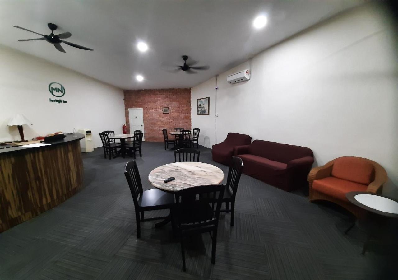 באטו פרינג'י Mn Ferringhi Inn מראה חיצוני תמונה