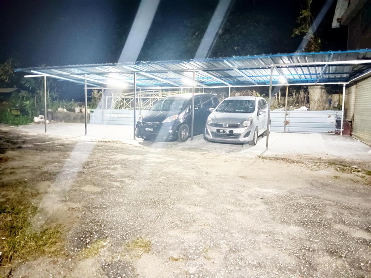 באטו פרינג'י Mn Ferringhi Inn מראה חיצוני תמונה